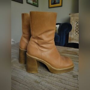 Steve Madden Tan Heeled Boots